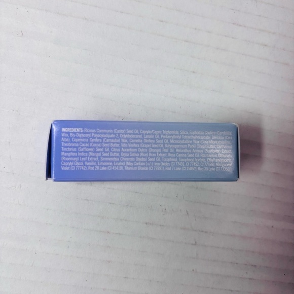 KOSAS Weightless Lip Color Nourishing Satin Lipstick - Picture 4 of 8